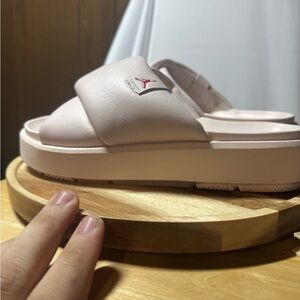 Nike Air Jordan Sophia Slide Womens Sandals Size 7 Legend Pink Platform Cushion